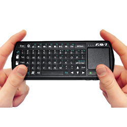 Миниатюрная клавиатура FAVI с лёгкостью поместится на ладони.