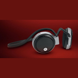 Motorola MOTOROKR S305 сертифицированы для iPhone и iPod.