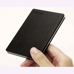 Самый маленький портативный жесткий диск Toshiba Canvio Slim Самый маленький портативный жесткий диск Toshiba Canvio Slim